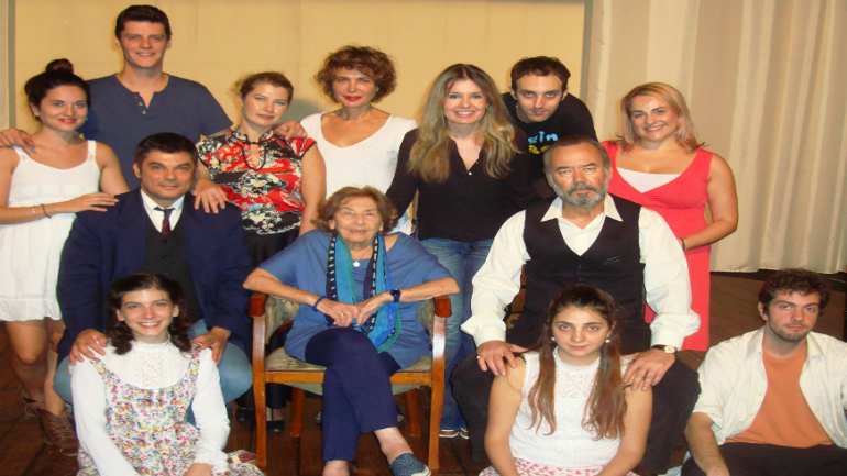 Η Άλκη Ζέη επισκέφτηκε… «το καπλάνι της βιτρίνας»